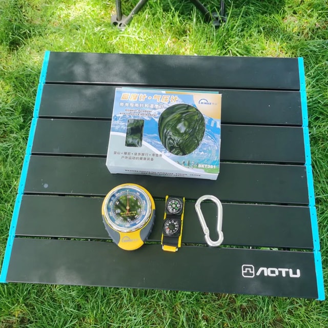 Multifunction Outdoor Compass with Altimeter, Barometer & Thermometer