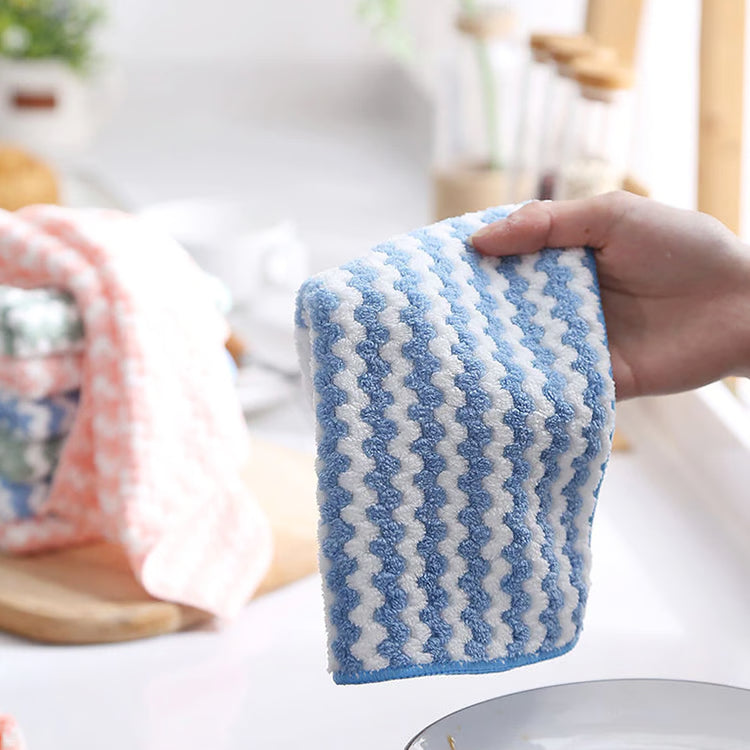 Microfiber Cleaning Cloths – Soft & Reusable Multipurpose Rags