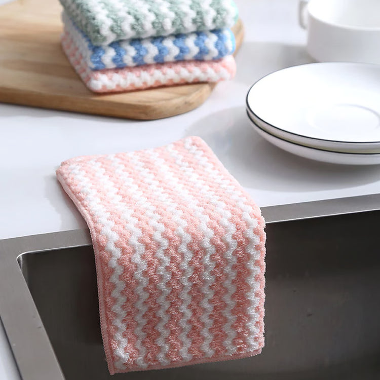 Microfiber Cleaning Cloths – Soft & Reusable Multipurpose Rags